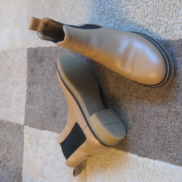 🆕 EVERLANE The Chelsea Boot - Picture 4 of 14